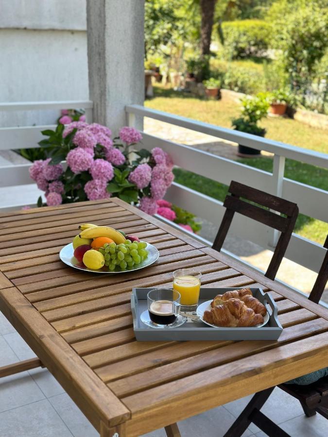 Iris Apartment *